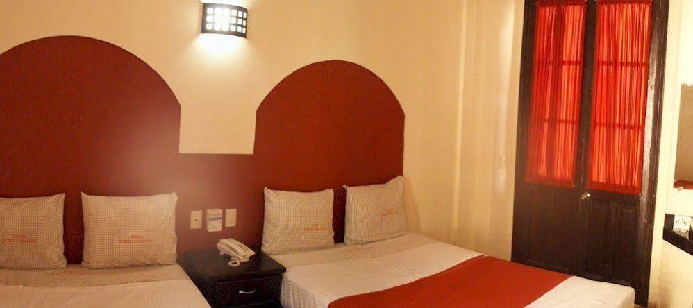 Hotel Ja Centro グアダラハラ エクステリア 写真